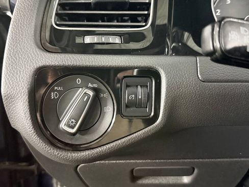 Used 2018 Volkswagen GTI Autobahn FWD image 30