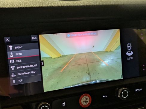 Used 2025 Porsche Macan image 38