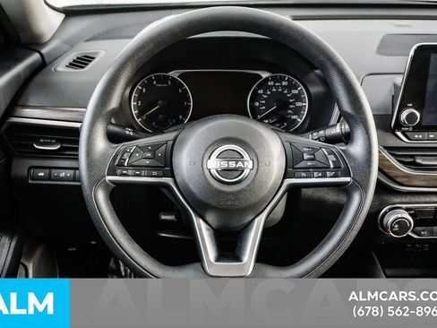 Used 2024 Nissan Altima 2.5 SV image 24