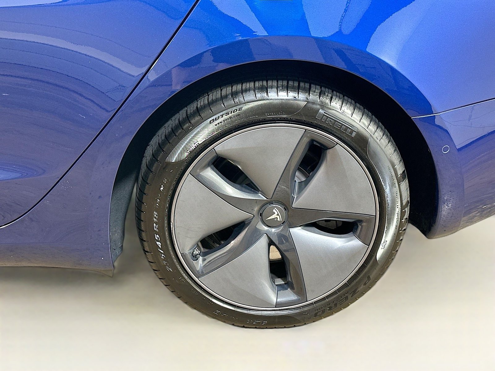 Used 2019 Tesla Model 3 Long Range RWD image 5