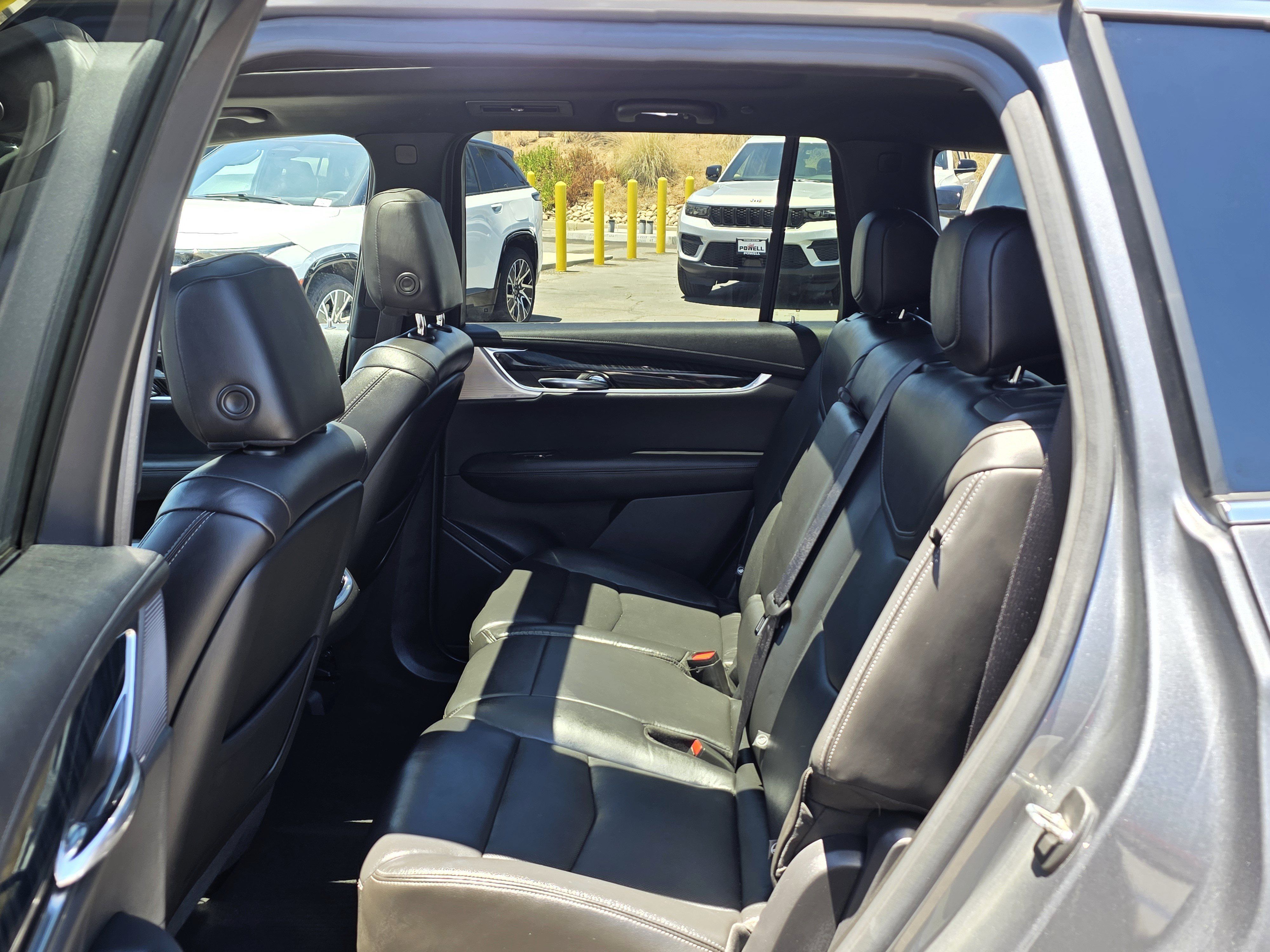 Used 2020 Cadillac XT6 Premium Luxury FWD image 20