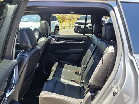 Used 2020 Cadillac XT6 Premium Luxury FWD image 20