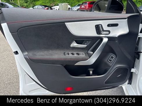 Used 2025 Mercedes-Benz CLA 250 4MATIC image 9