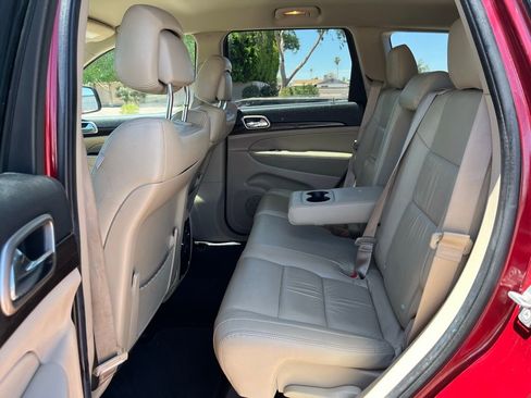 Used 2014 Jeep Grand Cherokee Laredo w/ Quick Order Package 23E image 21