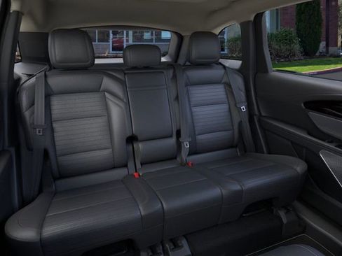 New 2026 Lincoln Nautilus Reserve image 11