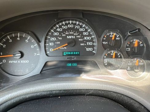 Used 2004 Chevrolet TrailBlazer LT RWD image 12