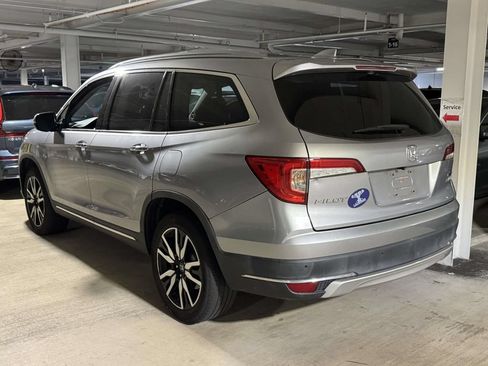 Used 2019 Honda Pilot Touring image 3
