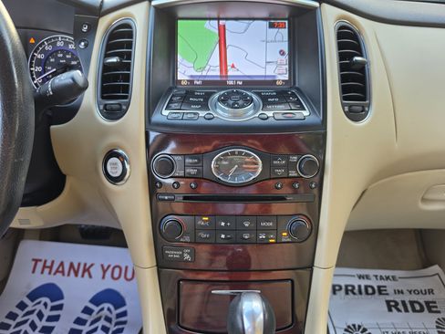 Used 2017 INFINITI QX50 AWD w/ Premium Plus Package image 32