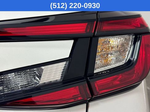 Used 2025 Subaru Crosstrek 2.0i Premium image 33