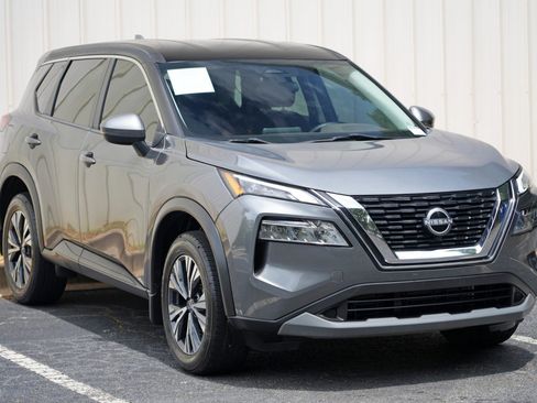 Used 2022 Nissan Rogue SV FWD image 48
