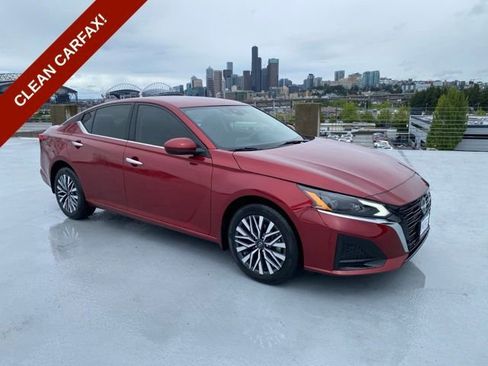 Used 2023 Nissan Altima 2.5 SV AWD/4WD image 1