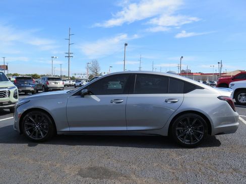 Used 2025 Cadillac CT5 V image 6