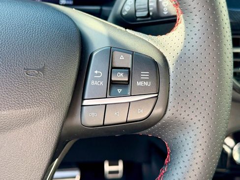 Used 2024 Ford Escape ST-Line w/ Tech Pack #1 AWD/4WD image 27