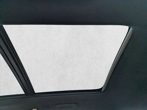 New 2026 Volvo XC90 B6 Plus w/ Protection Package Premier image 18