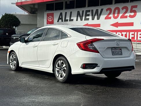 Used 2018 Honda Civic LX image 3