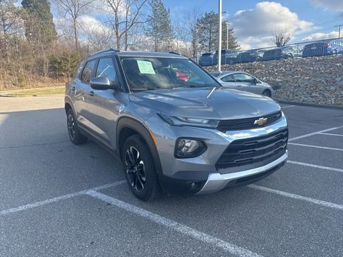 Used 2023 Chevrolet TrailBlazer LT w/ Convenience Package image 1