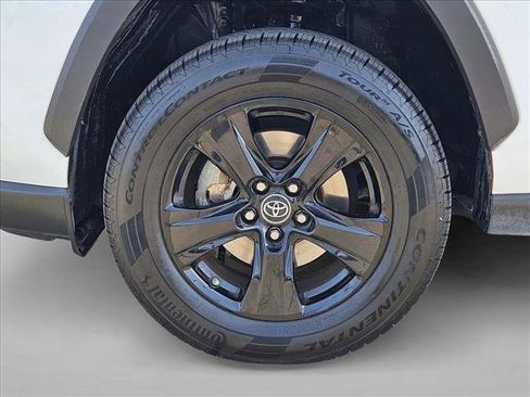 Used 2019 Toyota RAV4 XLE image 25