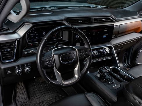 Used 2024 GMC Sierra 1500 Denali image 17