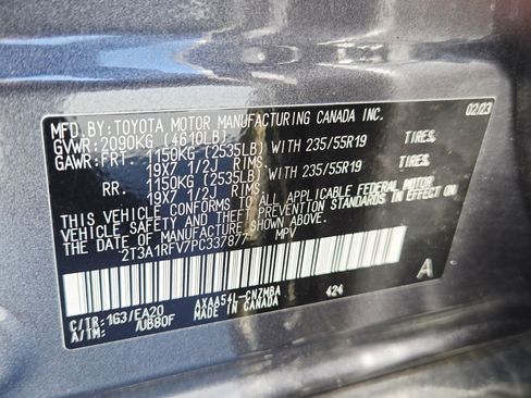 Used 2023 Toyota RAV4 XLE Premium image 33