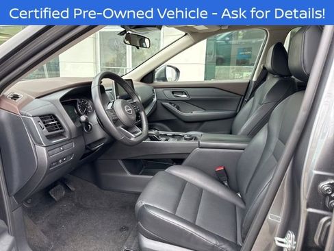 Used 2023 Nissan Rogue SV w/ SV Premium B Package image 9