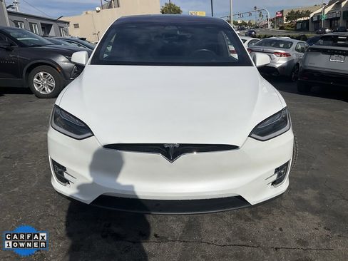 Used 2017 Tesla Model X 75D image 2