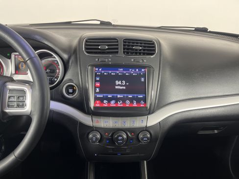 Used 2019 Dodge Journey GT w/ Mopar Chrome Appearance Group image 14