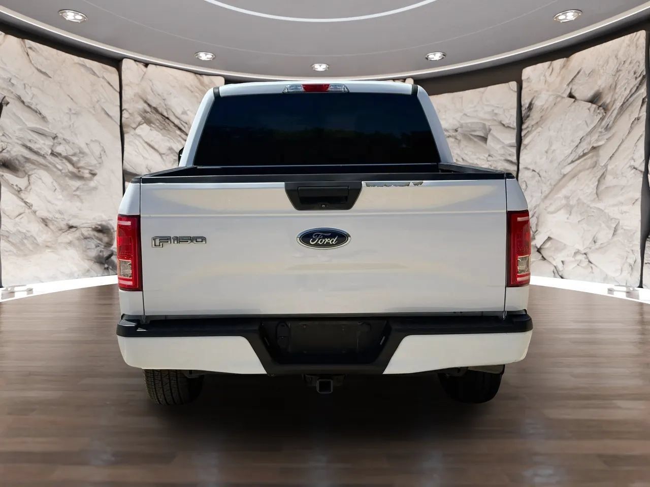 Used 2017 Ford F150 XL w/ Equipment Group 101A Mid RWD image 5