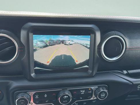 Used 2020 Jeep Wrangler Unlimited Rubicon w/ Quick Order Package 28Y Recon AWD/4WD image 15