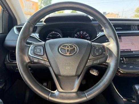 Used 2013 Toyota Avalon Limited w/ Technology Pkg FWD image 21