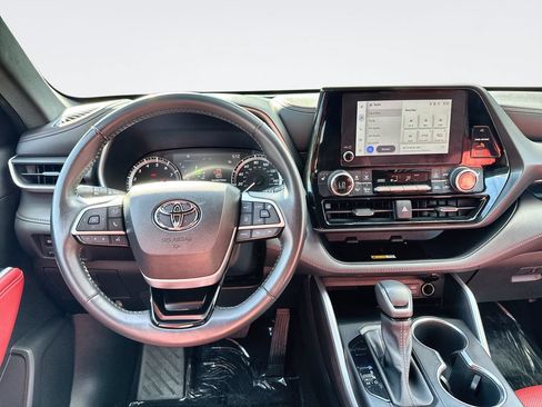 Used 2023 Toyota Highlander XSE AWD/4WD image 22