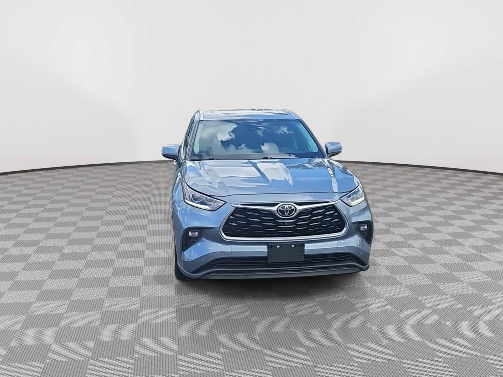 Used 2020 Toyota Highlander Limited AWD/4WD image 3