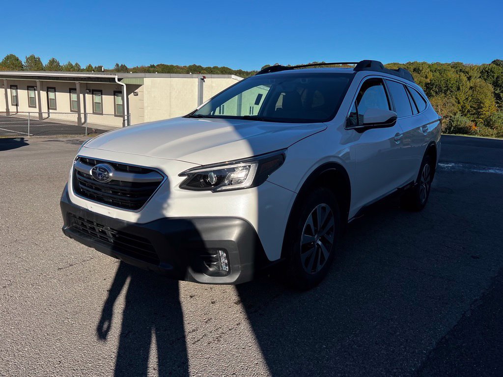 Used 2020 Subaru Outback Premium AWD/4WD image 3