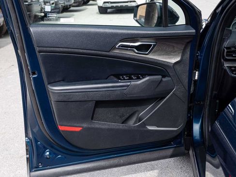 Used 2025 Kia Sportage X-Line image 11