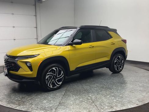 Certified 2025 Chevrolet TrailBlazer RS w/ Convenience Package image 36