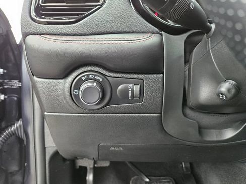 Used 2025 Dodge Durango R/T AWD/4WD image 30