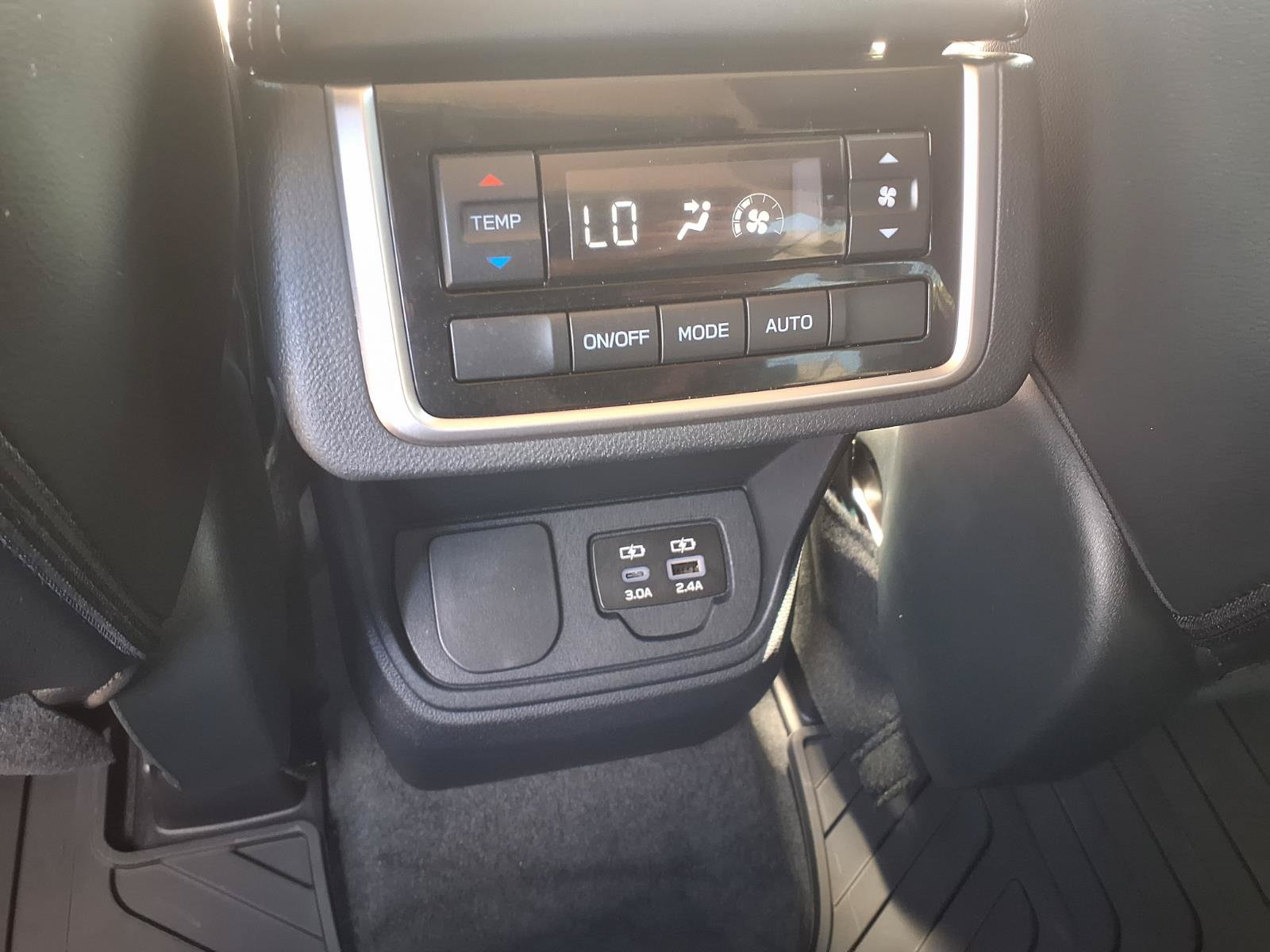 Certified 2026 Subaru Ascent Premium AWD/4WD image 18
