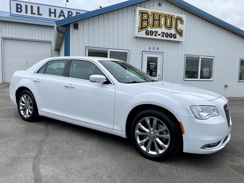 Used 2021 Chrysler 300 Touring L AWD/4WD image 24