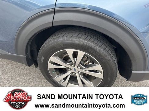 Used 2020 Ford Explorer Platinum image 12