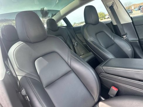 Used 2022 Tesla Model 3 Performance AWD/4WD image 25