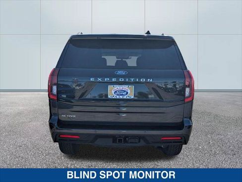 Certified 2025 Ford Expedition Active RWD image 4