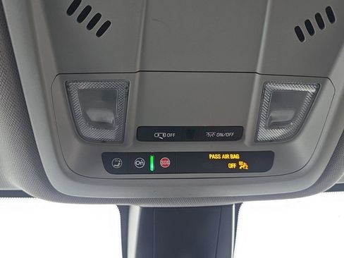 Used 2023 Chevrolet Blazer LT image 47