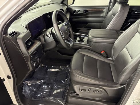Used 2025 Chevrolet Tahoe Z71 AWD/4WD image 26