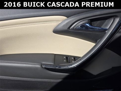 Used 2016 Buick Cascada Premium image 22