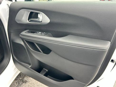 New 2026 Chrysler Pacifica Limited w/ S Appearance Package image 54