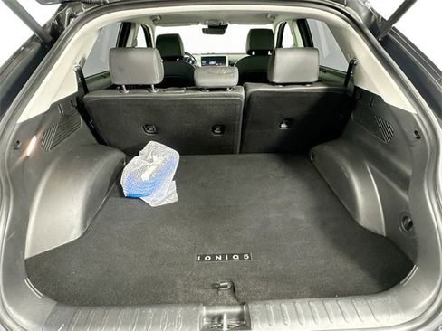 Used 2022 Hyundai Ioniq 5 Limited w/ Cargo Package image 32