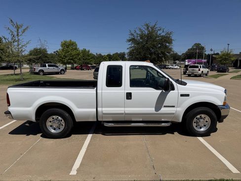 Used 2001 Ford F250 XLT RWD image 1