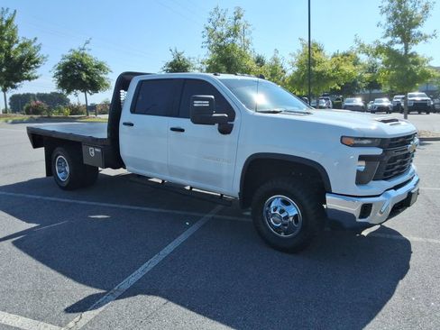 Certified 2024 Chevrolet Silverado 3500 W/T w/ WT Convenience Package AWD/4WD image 3