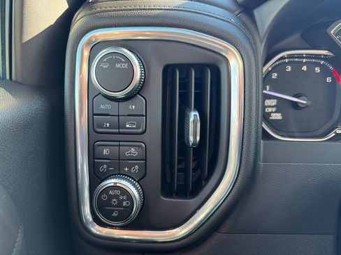 Used 2020 GMC Sierra 1500 SLT w/ SLT Premium Package image 19