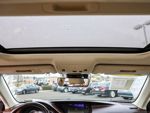 Used 2017 Lexus ES 350 ES 350 w/ Navigation System Package image 6