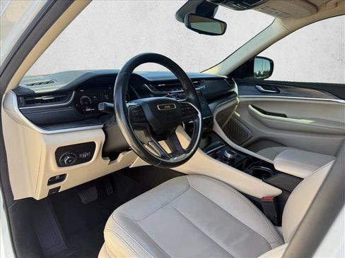 Used 2021 Jeep Grand Cherokee L Limited RWD image 9
